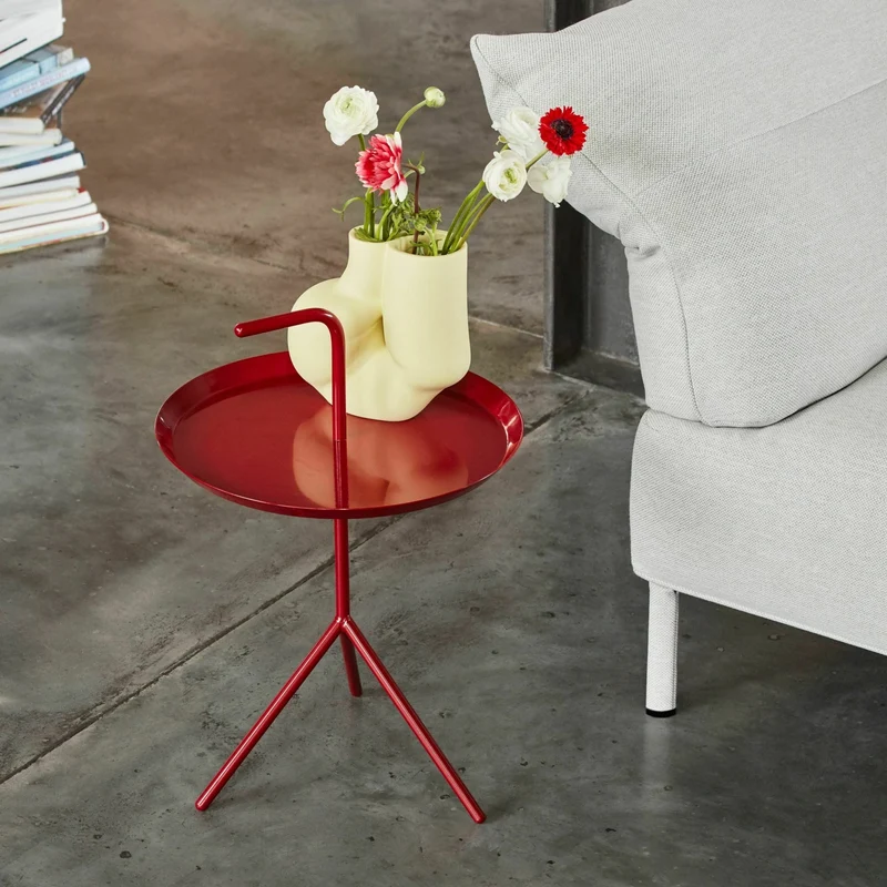 Table d'appoint en métal rouge cerise DLM - HAY