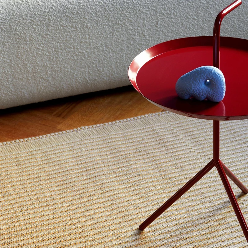 Table d'appoint en métal rouge cerise DLM - HAY