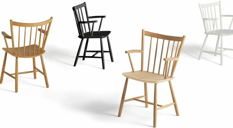 Chaise en bois de chêne avec accoudoirs - HAY