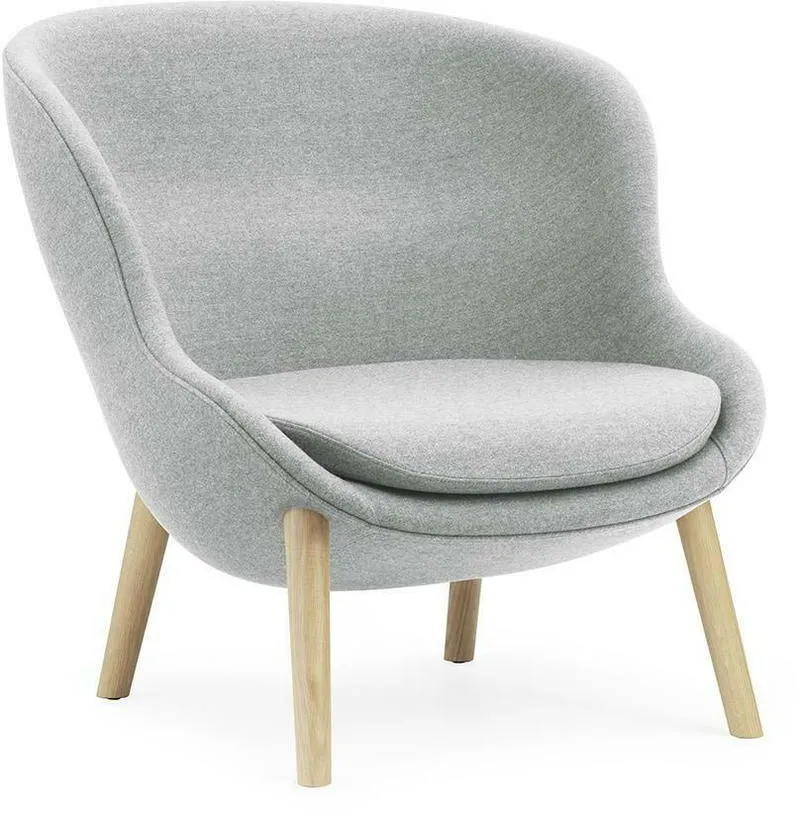 Fauteuil bas en chêne et tissu gris Hyg - Normann Copenhagen