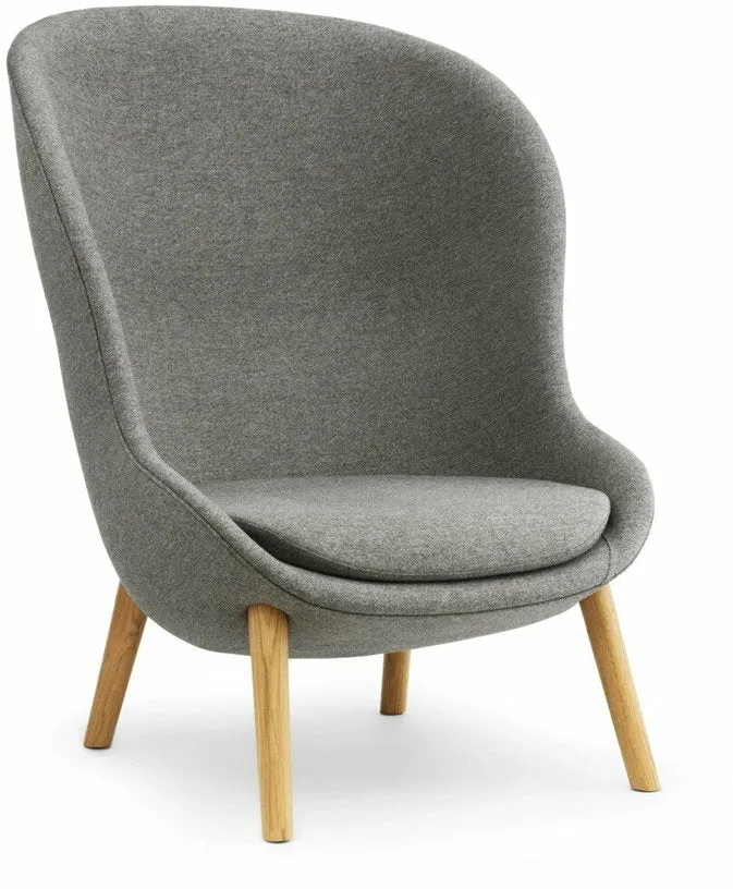 Fauteuil haut en chêne et tissu gris Hyg - Normann Copenhagen