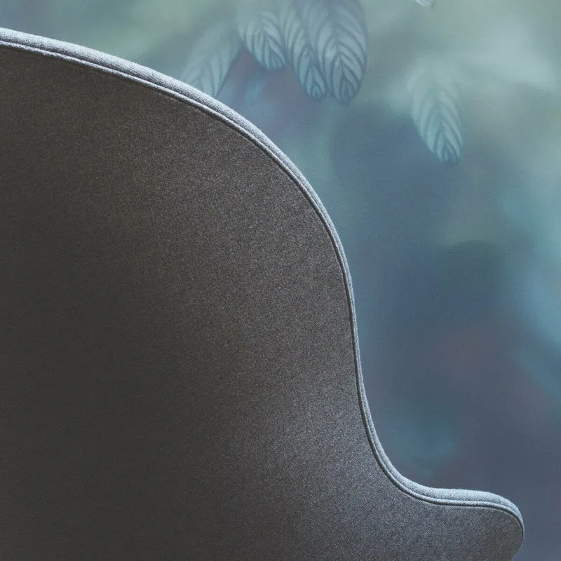 Fauteuil haut en chêne et tissu gris Hyg - Normann Copenhagen