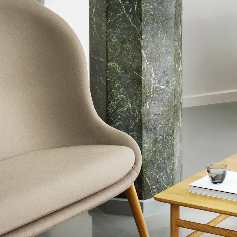 Canapé en chêne et tissu beige 168 cm Hyg - Normann Copenhagen