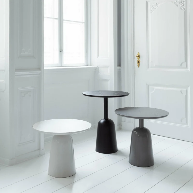 Table basse en acier warm grey Turn table Warm Grey - Normann Copenhagen