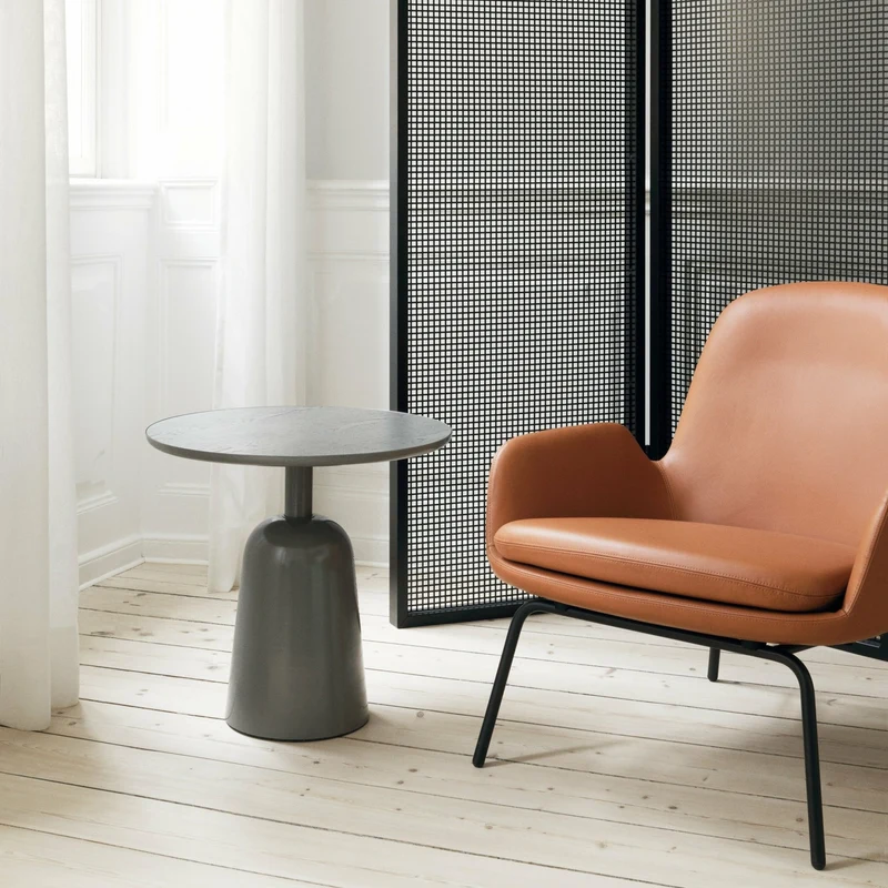Table basse en acier grise Turn table Grey - Normann Copenhagen