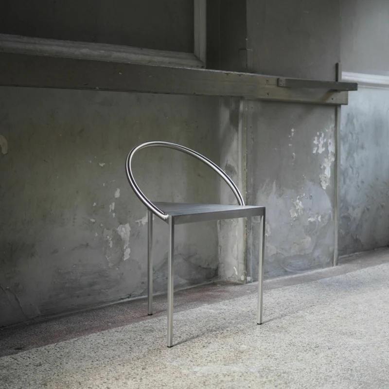 Chaise en acier argenté Triangolo - Frama