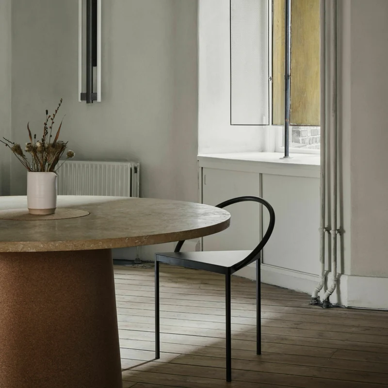 Chaise en acier noir Triangolo - Frama