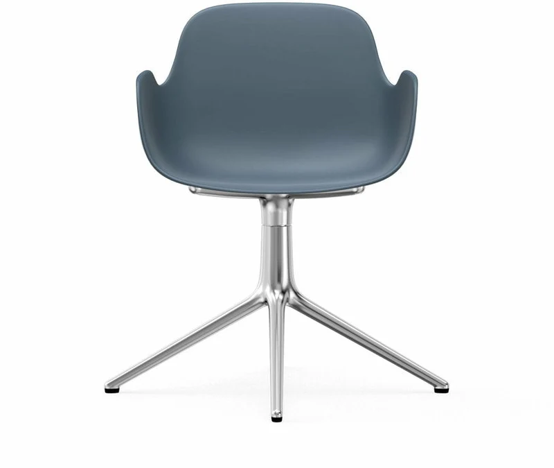 Chaise avec accoudoirs en aluminium et pp bleu Form - Normann Copenhagen