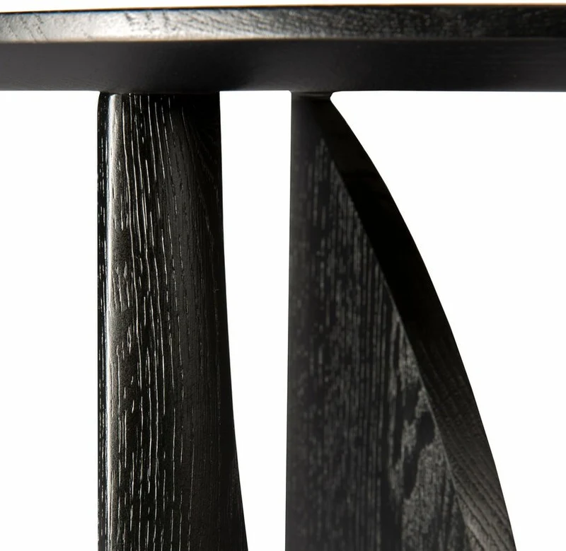 Table d'appoint géométrique noire en chêne - Ethnicraft Accessories