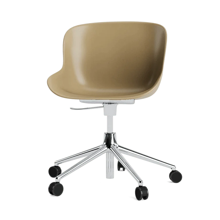 Chaise pivotante à roulettes en alu et beige Hyg 5W - Normann Copenhagen