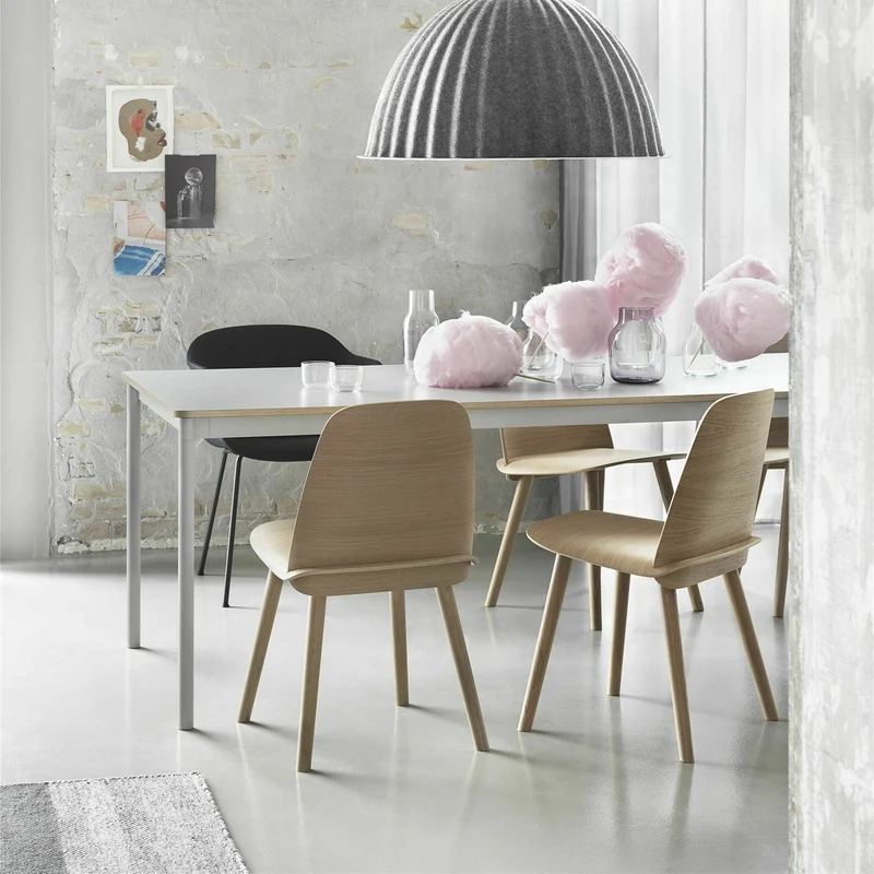 Chaise en chêne foncé Nerd - Muuto