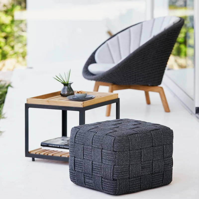Table basse en teck et cadre noir 48x48 cm Level - Cane-Line