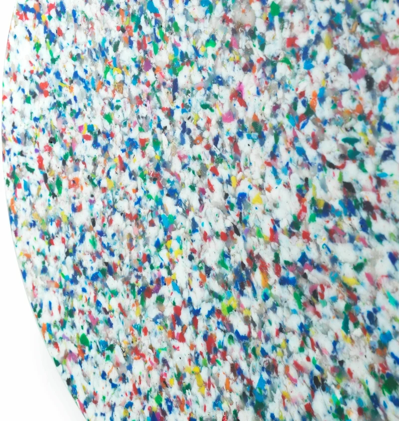 Tabouret blanc multicolore pixelisé Bit blanc Multi - Normann Copenhagen