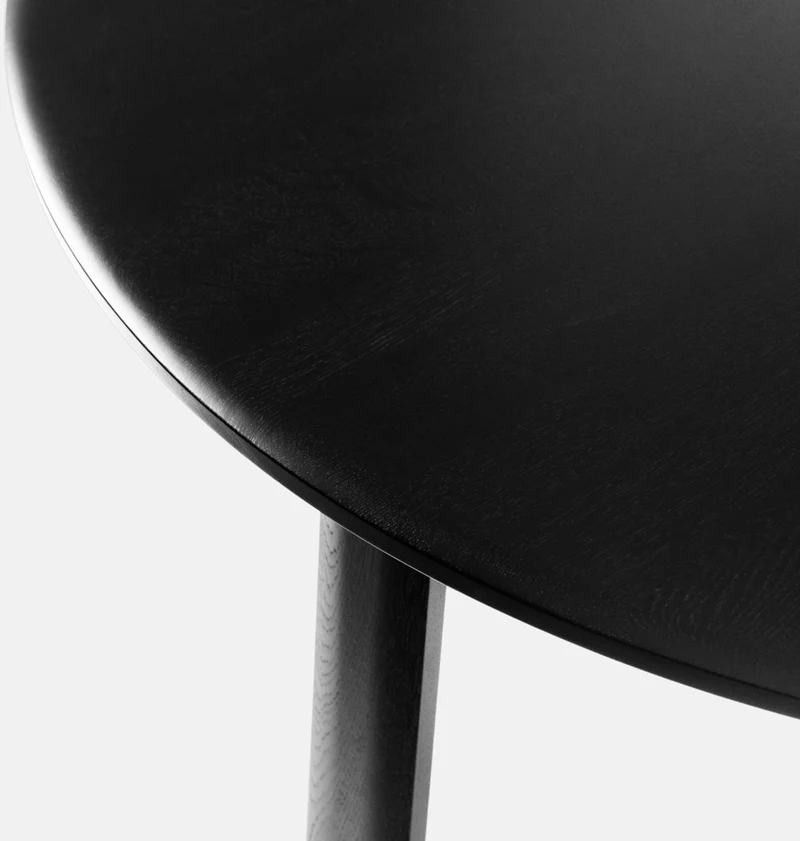 Table à manger ronde en chêne noir Alle - Hem