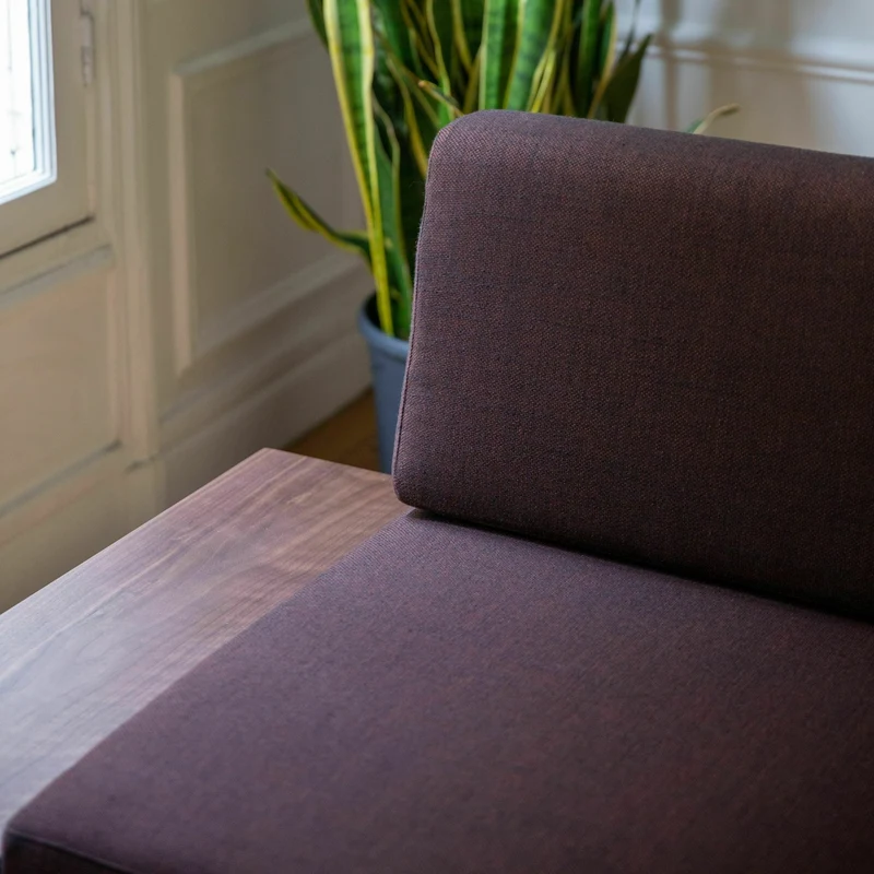 Banquette en laine bordeaux Mid - Kann Design