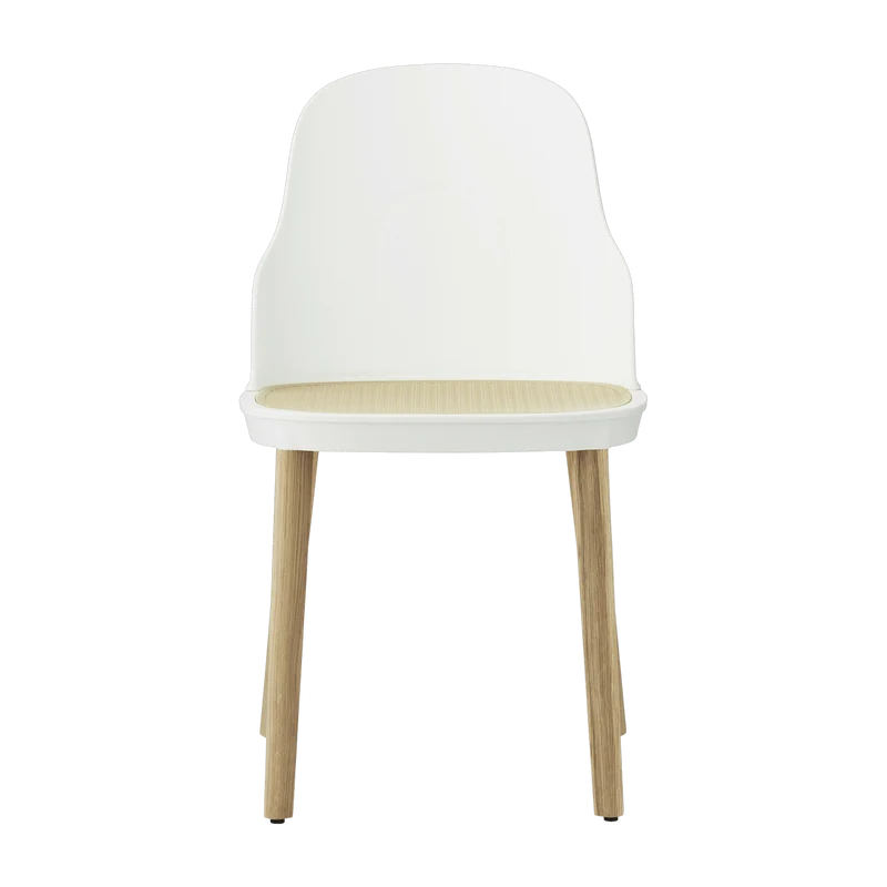 Chaise blanche à l'assise en cannage moulé et au pietement en chêne Allez blanc - Normann Copenhagen