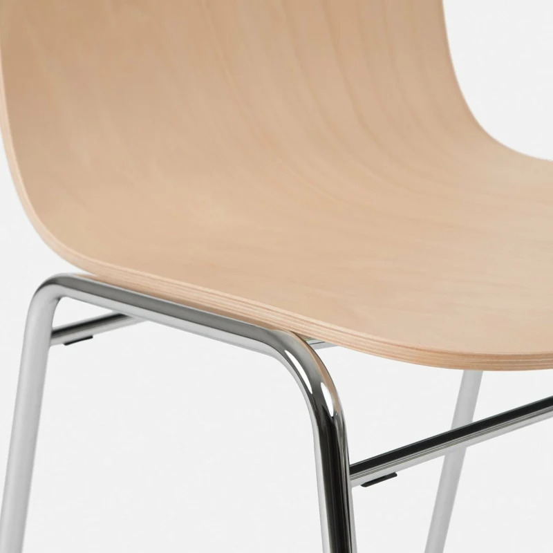 Chaise en bois naturel et cadre argenté Touchwood - Hem