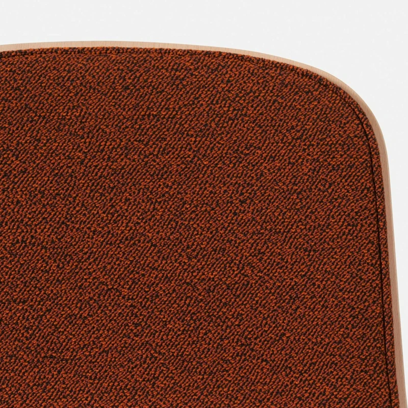 Chaise en tissu rouge et cadre argenté Touchwood - Hem