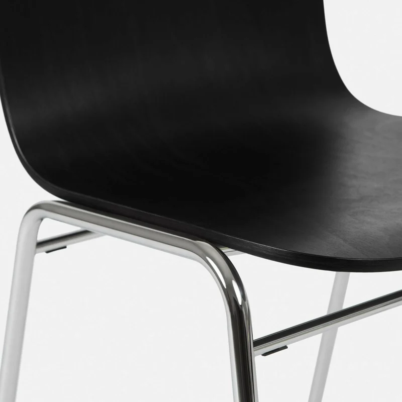 Chaise en bois noir et cadre argenté Touchwood - Hem