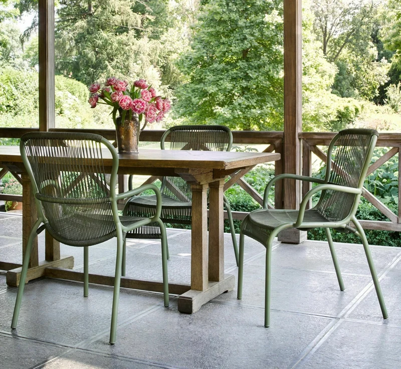 Chaise de repas extérieur vert mousse Loop - Vincent Sheppard