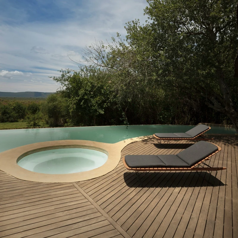 Chaise longue en bambou MOLO - Houe