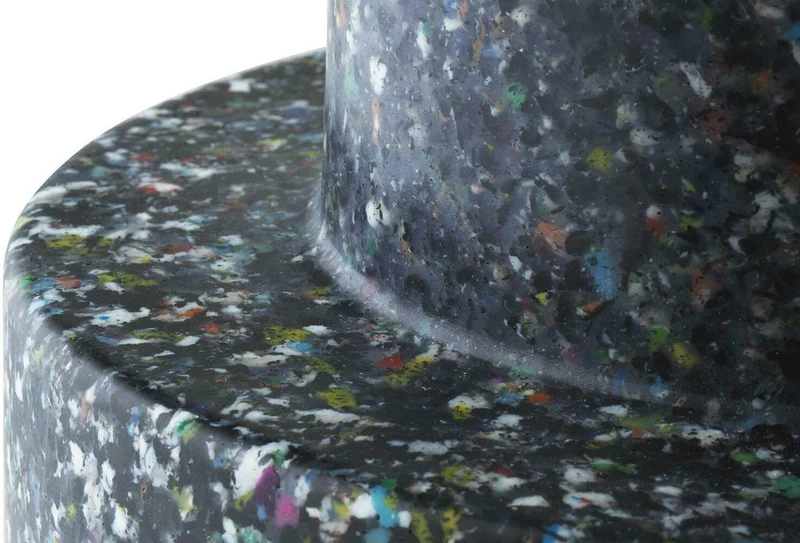 Tabouret noir multicolore pixelisé Bit noir Multi - Normann Copenhagen