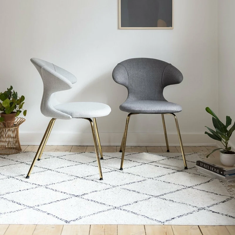 Chaise blanche piètement doré Time Flies - UMAGE