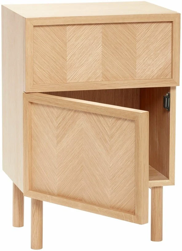 Petite commode en chêne naturel et aux motifs chevron - Hübsch
