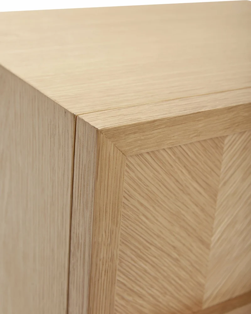 Petite commode en chêne naturel et aux motifs chevron - Hübsch