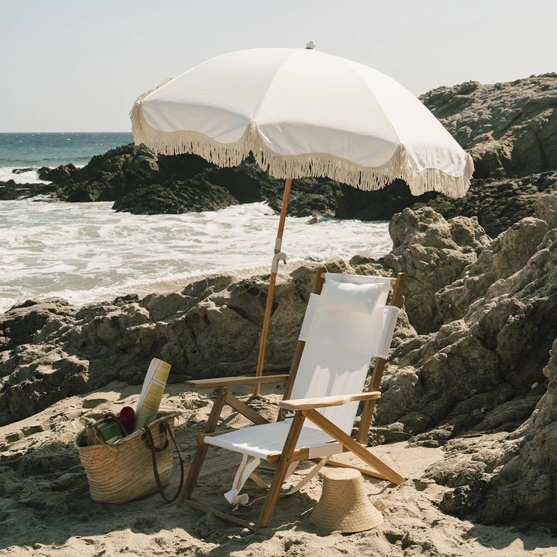 Chaise de plage pliante en tissu blanc Antique The Tommy Chair - Business & Pleasure