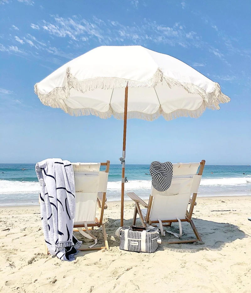 Chaise de plage pliante en tissu blanc Antique The Tommy Chair - Business & Pleasure