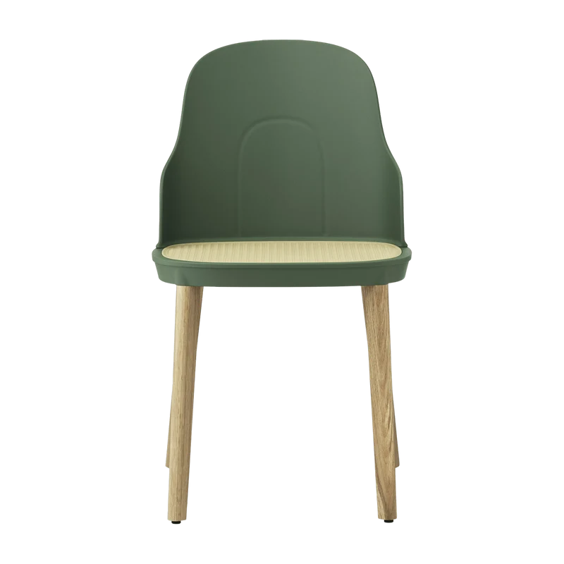 Chaise verte parc à l'assise en cannage moulé et au pietement en chêne Allez Park vert - Normann Copenhagen