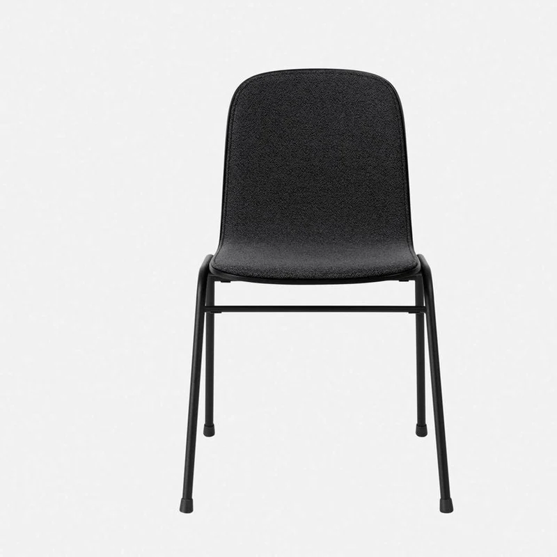 Chaise en tissu noir et cadre noir Touchwood - Hem