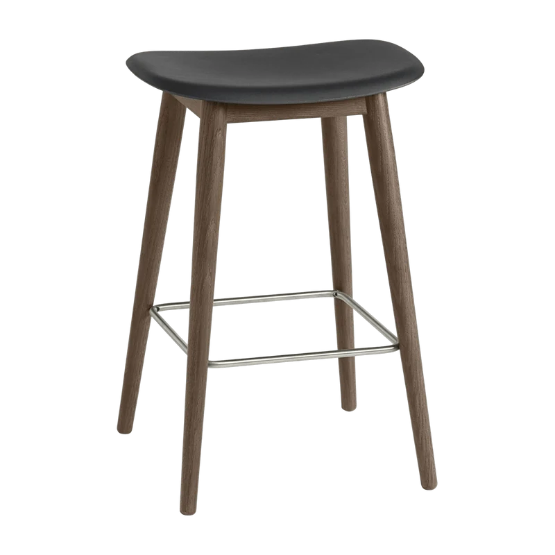 Tabouret de bar 65cm noir piétement en chêne marron Fiber - Muuto