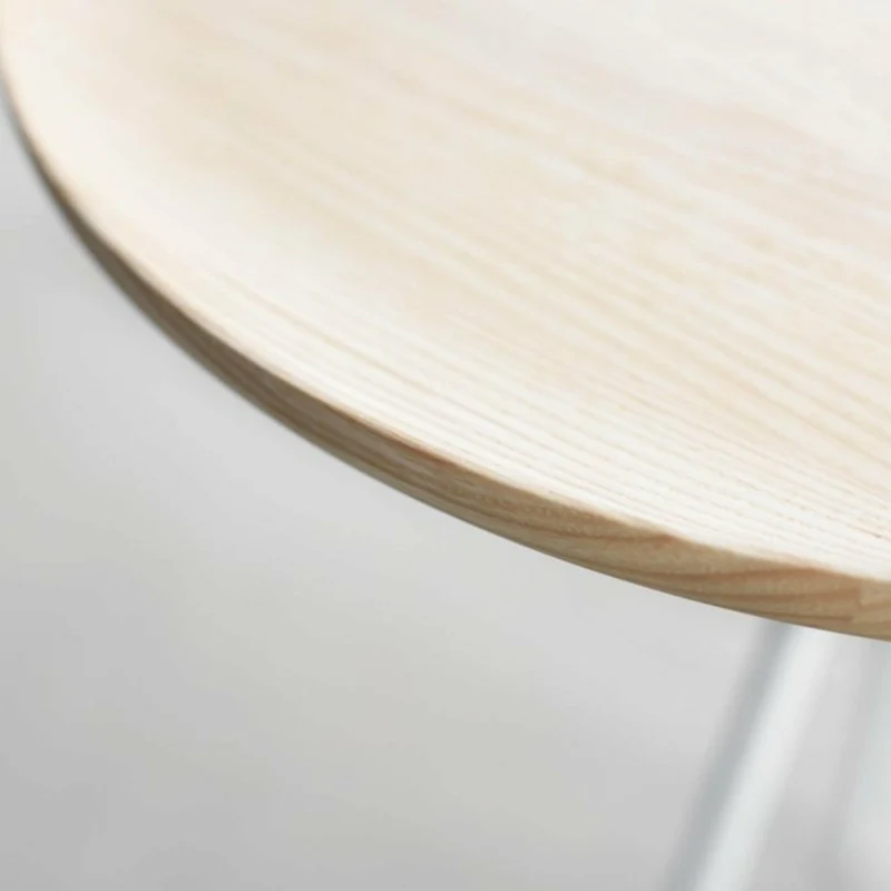 Table d'appoint en frêne et piètement blanc 43 cm Key - Hem