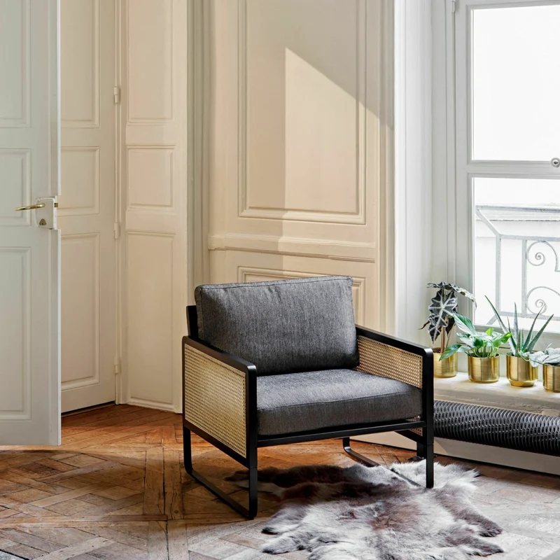 Fauteuil en bois noir et tissu beige Cannage - RED Edition