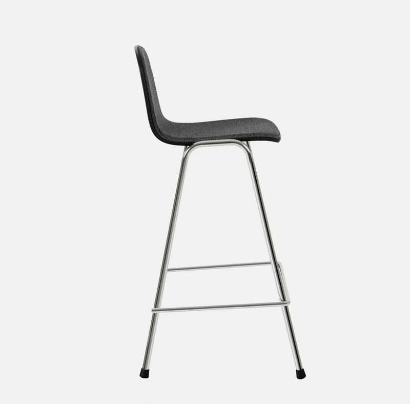 Chaise de bar 65 cm en tissu noir et cadre argenté Touchwood - Hem