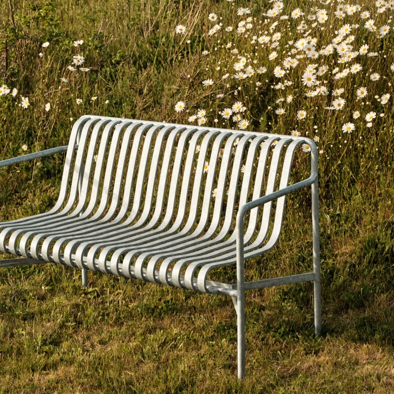 Banc de jardin avec accoudoirs en métal gris galvanisé Palissade - HAY