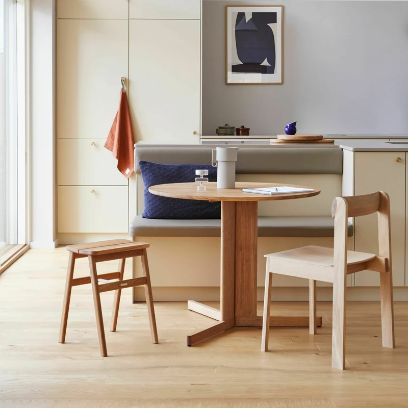 Table ronde en chêne blanc huilé 75 cm Trefoil - Form & Refine
