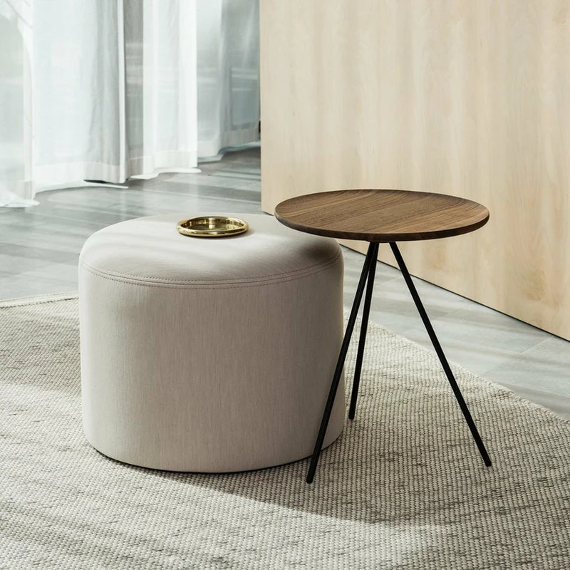 Table d'appoint en frêne et piètement blanc 51 cm Key - Hem