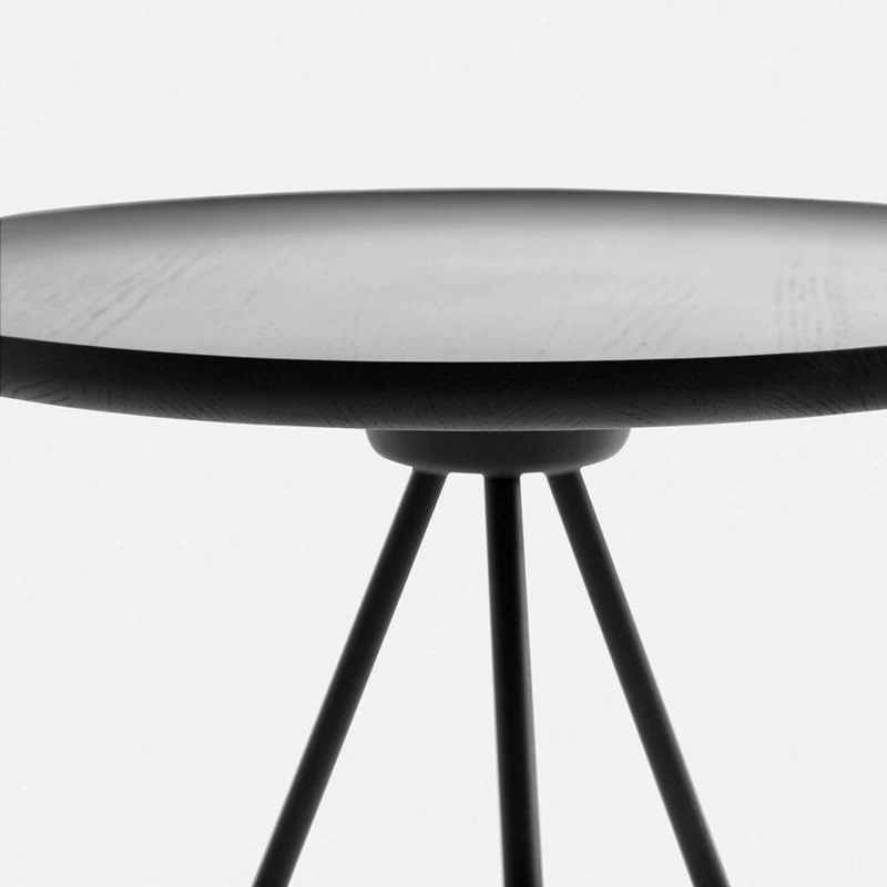 Table d'appoint en frêne noir et piètement noir 51 cm Key - Hem