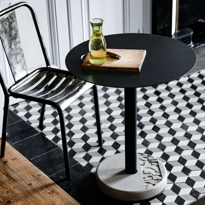Table de bistro ronde noire Donut - Lyon Béton