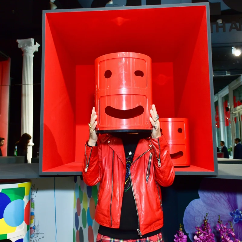 Table de chevet 2 tiroirs rouge Componibili Smile - Kartell
