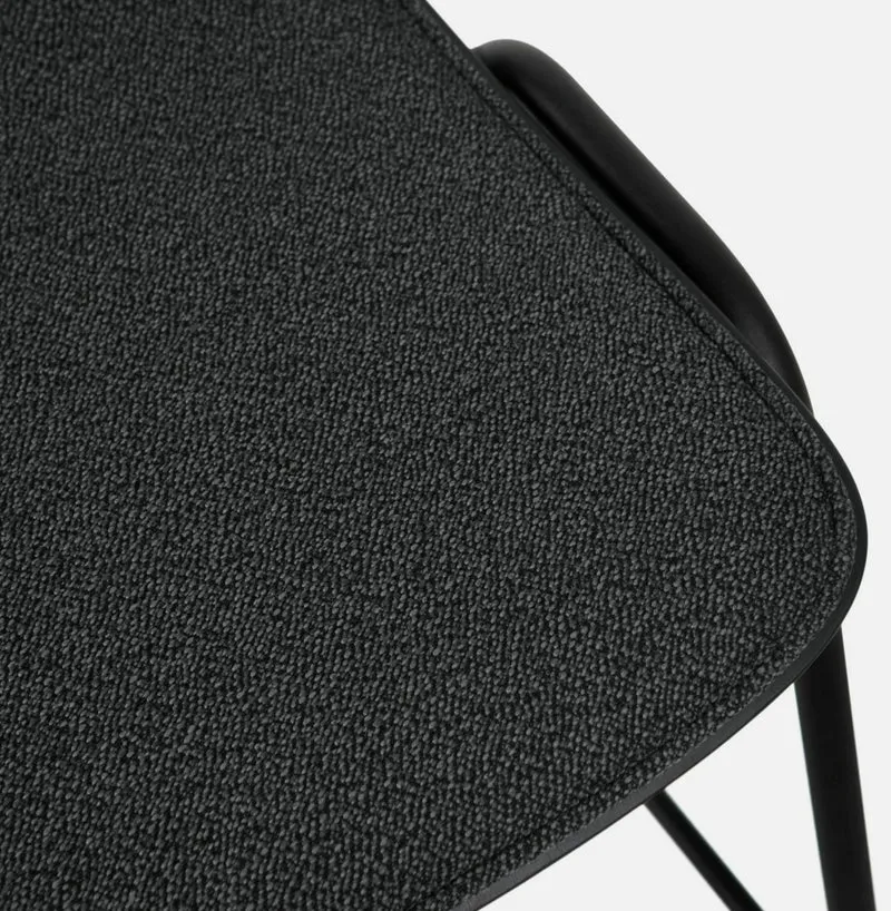 Tabouret de bar 65 cm en tissu noir et cadre noir Touchwood - Hem