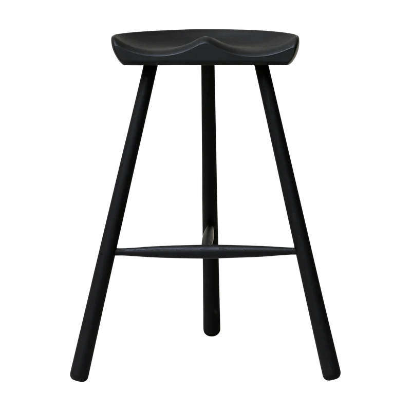 Tabouret de bar en hêtre noir 68 cm Shoemaker - Form & Refine