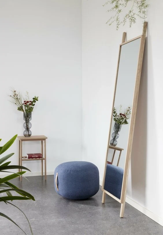 Table de console en chêne naturel avec étagère à barreaux - Hübsch