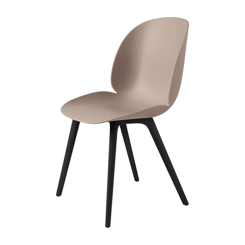 Chaise en plastique rose et base noire Beetle - Gubi