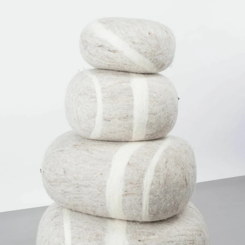 Pouf en laine beige marbré XXXL Béla - myfelt