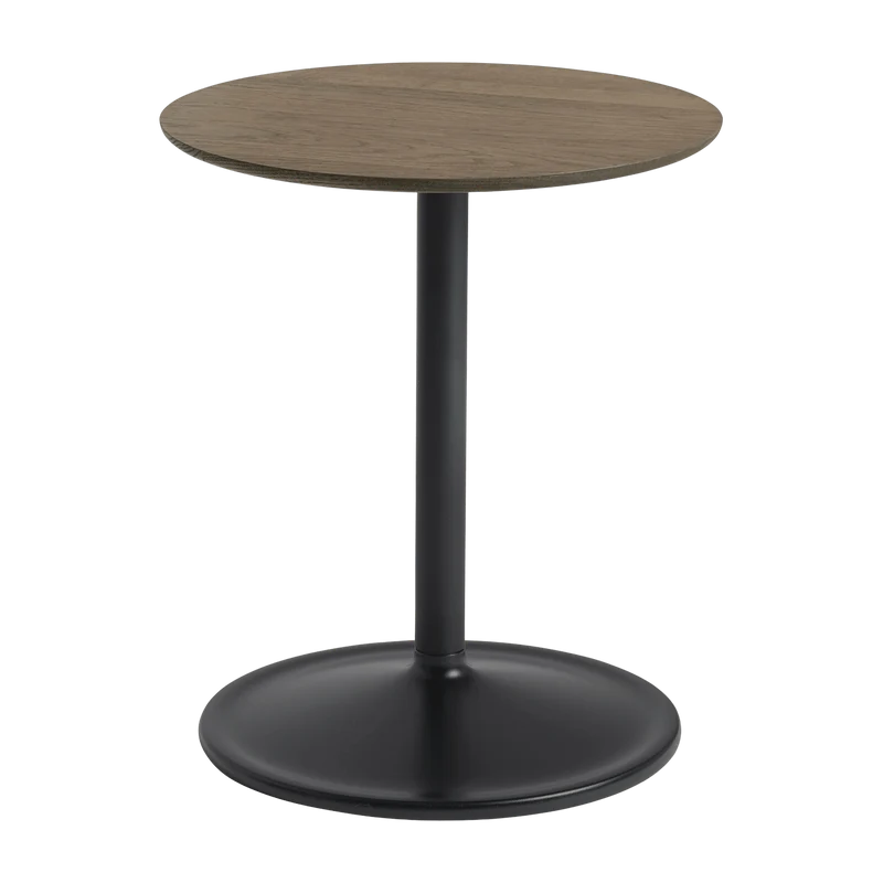 Table d'appoint chêne fumé et aluminium noir D 41 x H 48 cm Soft - Muuto