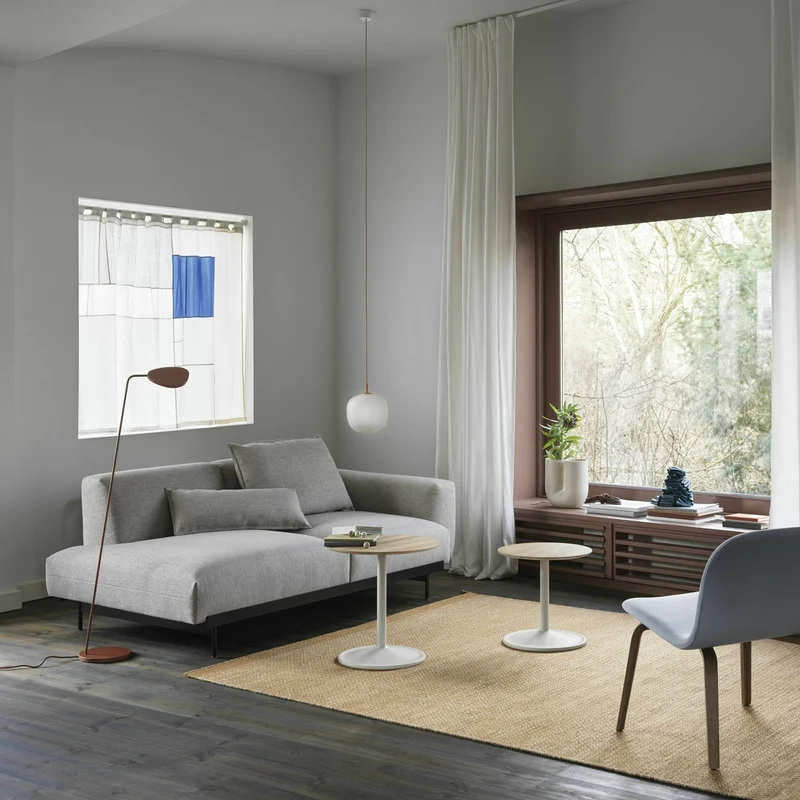 Table d'appoint chêne fumé et aluminium noir D 41 x H 48 cm Soft - Muuto